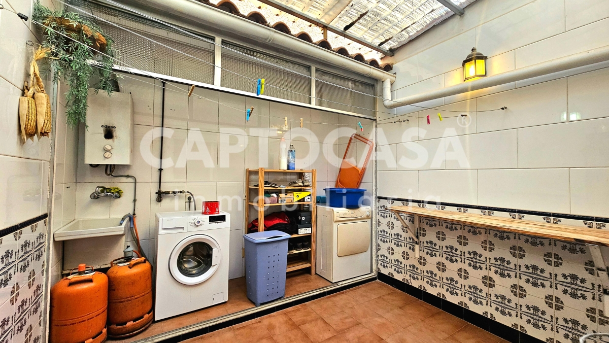 https://captocasa.es/storage/images/128/9dbef933-2b61-4a64-9d1c-0f8926031080.jpeg