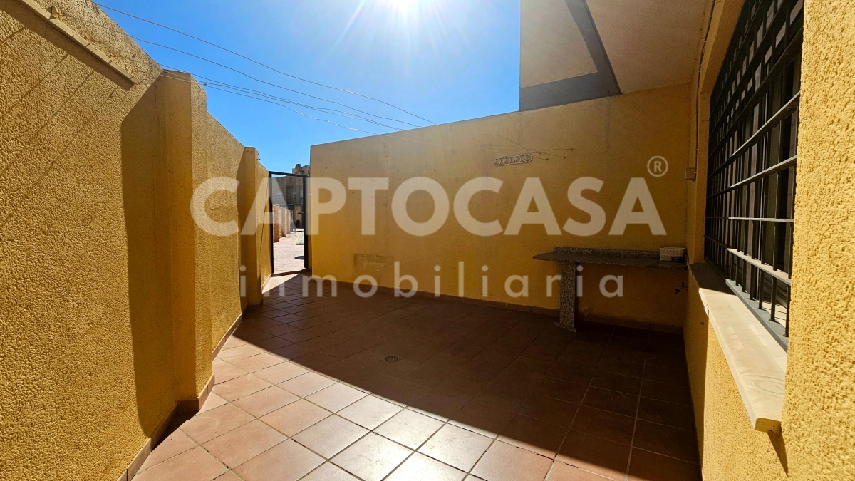 https://captocasa.es/storage/images/141/9e3c2f40-f4bc-4d27-b55e-c6b68e83b8fe.jpeg