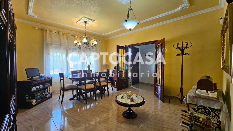 https://captocasa.es/storage/images/155/9eba4b39-bd3a-40c1-a71e-28f48d9daea2.jpeg