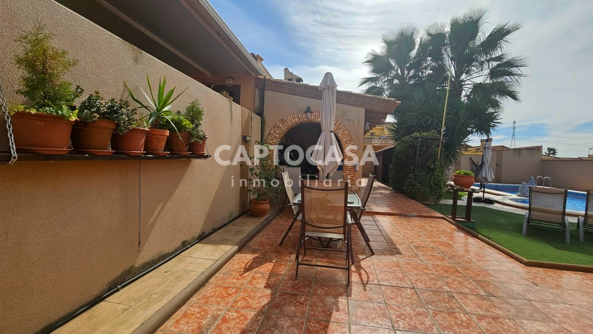 https://captocasa.es/storage/images/163/9ebd00ee-0628-41e7-8a96-7b59cf4537e6.jpeg