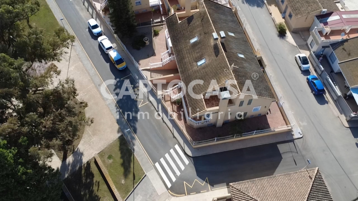 https://captocasa.es/storage/images/166/9edcf5cb-fd26-42a4-80b1-eeec311488e1.jpeg