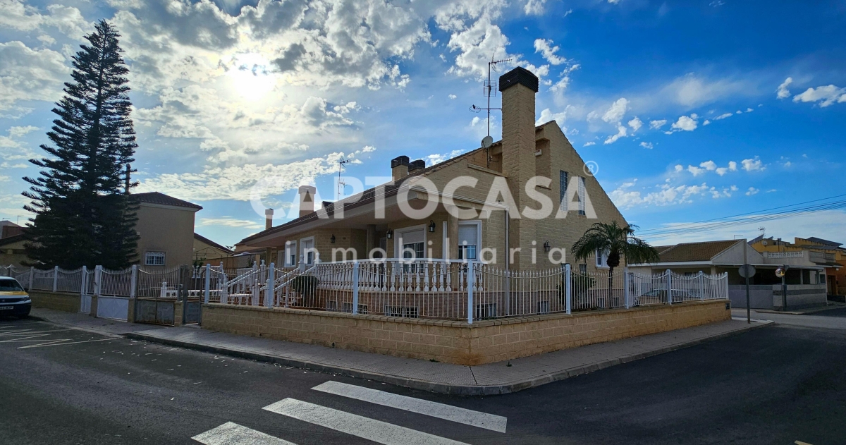 https://captocasa.es/storage/images/166/9edcf5d1-8734-4a8b-950c-b0257f6ad93e.jpeg