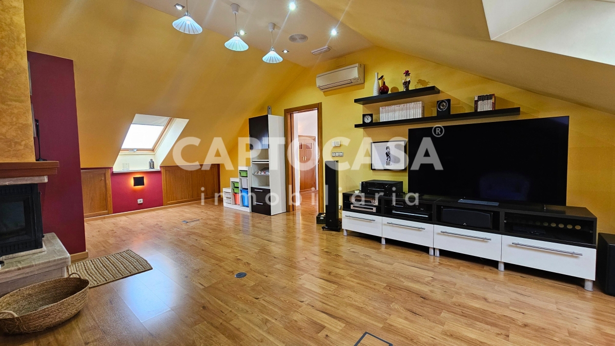 https://captocasa.es/storage/images/166/9edcf623-fe3a-433e-8c44-8f6198cbcb0e.jpeg