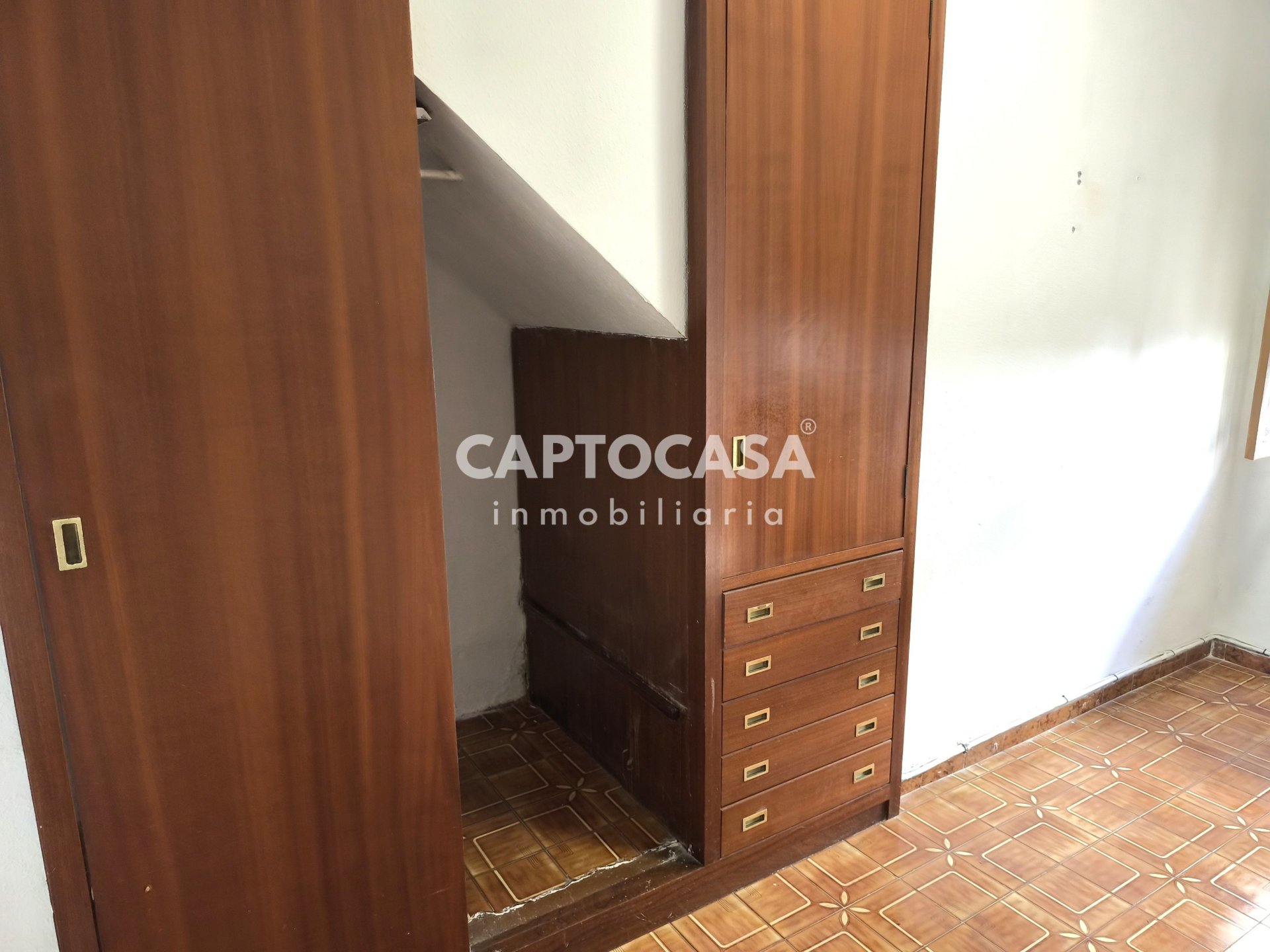 https://captocasa.es/storage/images/179/9fcdc7a6-b2b7-4489-874e-f7775d9c7709.jpeg