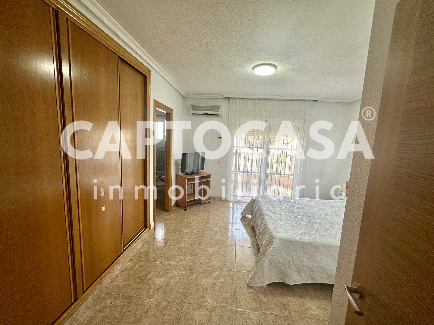 https://captocasa.es/storage/images/214/a1f9bb81-ec66-4236-a5f8-c7c72ef1749b.jpeg