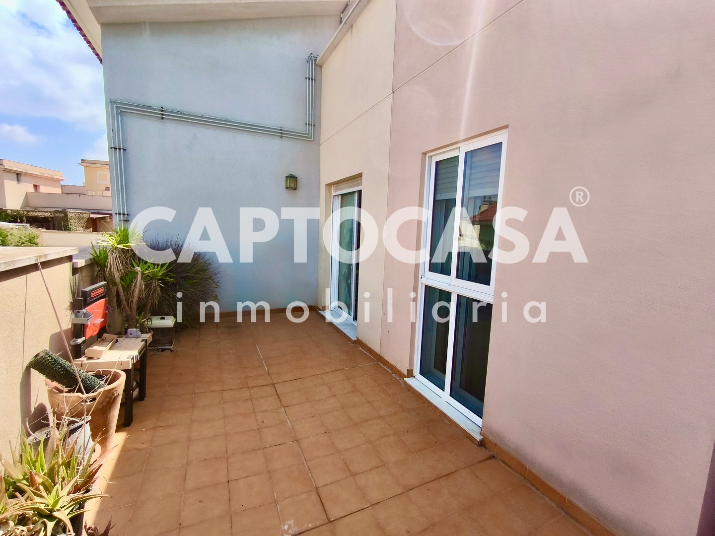 https://captocasa.es/storage/images/216/a2235eb6-8403-4444-bcba-65839145c262.jpeg